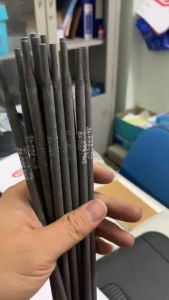 ( 10 que )que hàn đắp chống mài mòn DMn-500