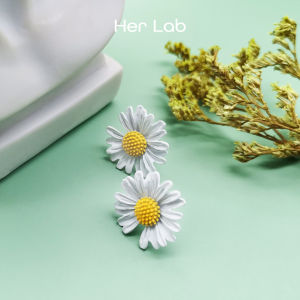 Her Lab Jewelry | Fashion Petal Shaped Korean Earrings Beautiful Flower Jewelry Minimalist design flower shape Korean sweet lady flower curved ear clip earrings temperament zircon stud earrings Free Gift Box