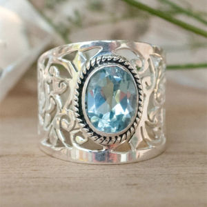 Huitan Hollow Out Wide Ring with Oval Sky Blue Stone Trendy Accessories for Women Wedding Party Female Rings Statement Jewelry