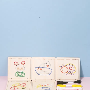 Đồ chơi xâu dây gỗ Montessori – Bảng khâu thêu thủ công phát triển kỹ năng cho bé mới nhất 2025