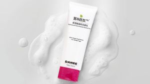 โฟมล้างหน้าใยไหม ดาร์นี่ DANEE HYDRPLYZED CLEANSER FOAM