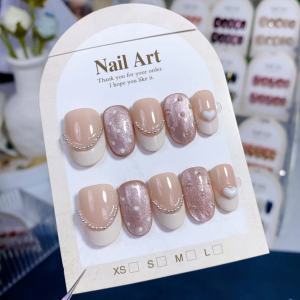 2025 Pure Handmade Wearable Nail Art น้ำยาทาเล็บฝังเข็มขัดสีขาวสไตล์ฝรั่งเศสสั้นสไตล์สุดหรู ลายจุดแมวสีสันสดใส