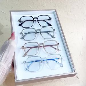 Photochromic Anti Radiation Glasses Metal Eyeglass For Woman Men