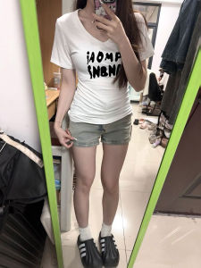 Áo Thun Cotton Cổ Chữ V Tay Ngắn Phong Cách Mỹ Cho Nữ Mùa Hè 2025 Áo Thun Cotton Nguyên Chất Dáng Rộng Đa Năng