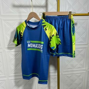 Đồ bơi 2 mảnh bé trai áo phủ bụng ngắn tay quần đùi họa tiết nhiều màu đẹp size từ 15kg đến 60kg BINSPORTS BB122