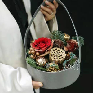 Valentines Day round Hand Satin Bouquet Basket Flower Packaging Empty Gift Box Bridesmaid Best Man Return Opening Basket