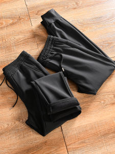 กางเกงกีฬาผู้ชายทรงหลวมเอวยางยืด ผ้ากำมะหยี่ผสมโพลีเอสเตอร์และยางยืด ทรงตรง ฤดูใบไม้ร่วง/ฤดูหนาว กางเกงขายาวสีพื้น