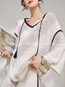 Bộ Quần Áo Knit Thoáng Mát V-neck Phối Màu 2 Tông