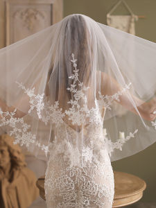 V821 New French Vintage Lace Bridal Veil White Double Layer Wedding Headwear Photography Props Soft Tulle Headpiece