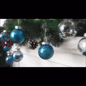 BIN LU 20pcs 6cm Large Christmas Balls Assorted Mixed Color PVC Xmas Tree Ornaments in Clear Cylinder Pack for Home Condo Party and Christmas Decorations 2026