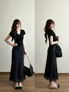 ZUKUN | Dotted Fish-tail Skirt Set V-neck Top Long Design