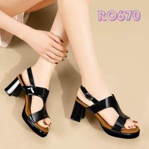Giày nư sandal cao gót 7cm 2 màu đen trắng thương hiệu rosata ro670