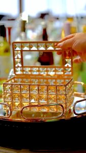 Kristal Kotak Tisu /Tempat Tissue gold /kotak tisu kristal new model/Tissue Emas Mewah Elegant /kotak tisu aesthetic/ kotak tisu mobil /Tempat tisu kaca kristal/Kotak Tissue Estetik/Kotak Tisu/Kotak Tisu Estetik Mewah/Kotak Tissue Kristal