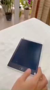 Bảng Viết tự xóa LCD Bảng Vẽ Điện Tử Thông Minh Tự Động Xóa Thúc Đẩy Tư Duy Sáng Tạo Cho Bé Từ 1-5 tuổi