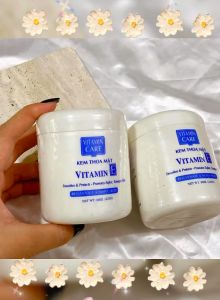 Kem masa dưỡng ẩm vitamin E 225G NACO