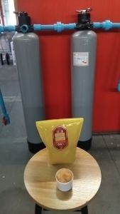 สารกรองน้ำ เรซิ่น 1ลิตร สารกรองหินปูนลดความกระด้างของน้ำ