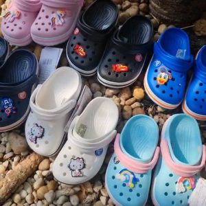 CrocsBand Kid - รองเท้าเด็ก สวยน่ารัก 2 ยิ่ง Jibbitz สำหรับ 1 รองเท้า โดยไม่ต้องซื้อเด็กอื่นๆ