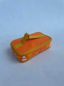 Cnc Motif Kotak Tupperware ( zipper bunga es)