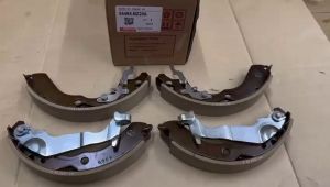 ORIGINAL DAIHATSU PERODUA AXIA 2023 D74A REAR BRAKE SHOE SET > 04495-BZ200