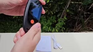 Handheld Digital Microscope with 2.0 Inch IPS Color Screen Portable Magnifying Glass for Kids 400x Magnification 8 Adjustable