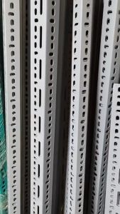 Sắt V3x3 - Sắt lắp ráp kệ sắt V lỗ đa năng nhiều kích thước