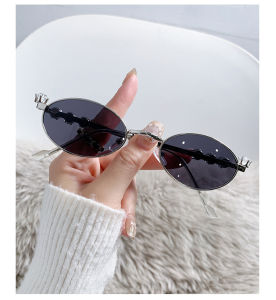 2025 New Fashion Diamond Sunglasses Women Small Frame Oval Sun Glasses UV400 Vintage Sunglass Y2K Eyewear With Box
