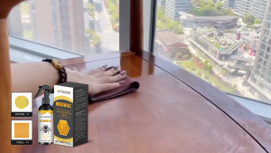 Jaysuing สเปรย์ขัดเงาไม้ Beeswax Wood Polishing Spray ขี้ผึ้งทาไม้ ขี้ผึ้งขัดไม้ แว็กซ์และน้ำยาทำความพื้น น้ำยาถูพื้นไม้ ขี้ผึ้งขัดเงาไม้ แว๊กเคลือบเงาไม้ ขี้ผึ้งขัดเงา น้ำยาขัดเงาพื้น 120ml