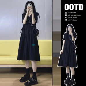 SUSIEYUAN | French Hepburn Style Black V-Neck Dress Slimming