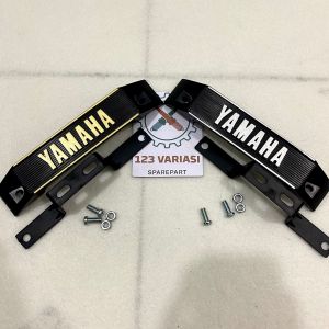 BREKET KUMIS RXKING BREKET DUDUKAN KUMIS PLUS BREKET YAMAHA RX KING LOGO YAMAHA DASAR HITAM BREKET KUMIS RX KING BRECKET DUDUKAN YAMAHA RXKING ORI BREKET + BESI DUDUKAN SHOCK DEPAN RXKING BREKET PLAT LAMPU DEPAN RXKING