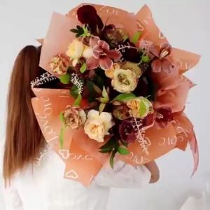 Kertas Buket Bunga Motif Tulisan LOVE Flower Wrapping Paper Valantine Cellophane KB105