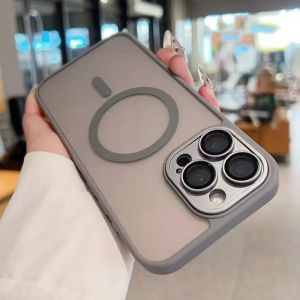 เคสโทรศัพท์ชาร์จไร้สายแบบแม่เหล็กเคลือบหรูหราป้องกันเลนส์เหมาะสําหรับ Iphone 16 15 14 13 12 11 Pro Max Plus