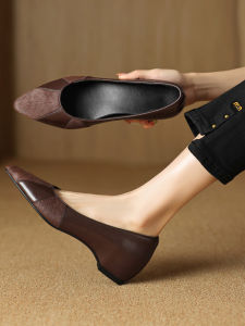 Zhang Tiansheng Fashionable French Style Womens Shoes with Patchwork Design Low Heel Goatskin Leather in Brown for Young and Middle-aged Women