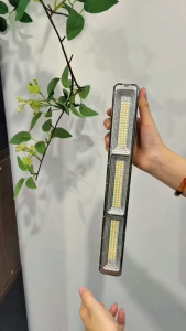 Đèn LED Sạc Đa Năng 3 Màu Sáng Dùng Ngoài Trời Cắm Trại Có Chế Độ Báo Hiệu Đèn Pin Móc Treo