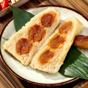 FANZUZHEN | Savory Meat and Salted Egg Yolk Zongzi