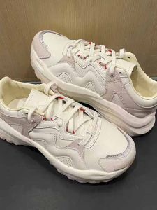 adidas | Giày Đua Bền Chống Trượt Giảm Sốc