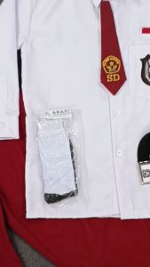 Setelan Seragam Sekolah Merah Putih Panjang Anak Laki-laki SD Kelas 1-6 Topi Merah Putih
