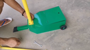 OzPro เสาแบดมินตัน ฐานมีล้อเลื่อน อุปกรณ์สนามแบดมินตัน ขนาดมาตรฐาน เสาตั้งตาข่าย สำหรับตีแบด เทนนิส วอลเลย์บอล กรอบตาข่ายที่ถอดออกได้สำหรับแบดมินตัน