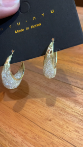 Anting Hoop Bulan Sabit Kristal – Crystal Halo Crescent Earrings A398