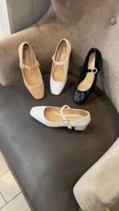 Giày cao gót 3 phân mũi vuông kiểu dáng Mary jane chất liệu xi bóng phối khóa đá cao cấp _A1004KĐ