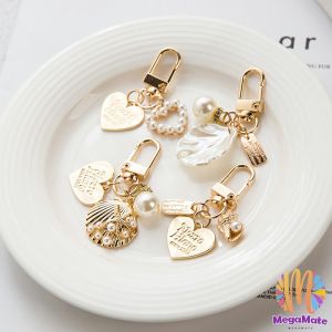 พวงกุญแจรูปทรงหัวใจประดับกระเป๋า beautiful keychain