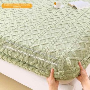 Winter Thermal Fleece Bed Sheet Anti-slip Protector