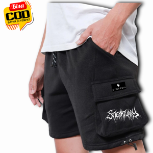 Celana pendek cargo pria wanita bahan fleece hitam casual stylish distro santai trendy sablon metal
