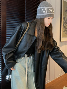 แจ็คเก็ตหนังสีดำสำหรับผู้หญิง ทรงหลวม แขนยาว ปกติ รุ่นฤดูใบไม้ร่วง แจ็คเก็ตแบบลำลอง แจ็คเก็ตหนัง PU ยาวปานกลาง แจ็คเก็ตลดอายุ