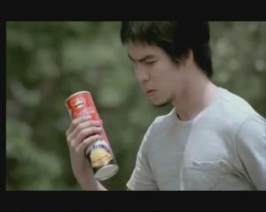 Snack khoai tây ống Mister Potato Crips 85gr (1 ống)