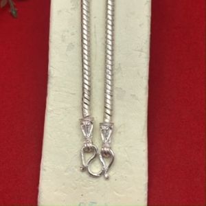 สร้อยคอลายกระดูกงูกลมคั่นหัวจรวด ตะขอตัวเอ็ม ความยาว 24 นิ้ว ชุบเงิน ใส่ในชีวิตประจำวันได้ ใส่อาบน้ำได้  พร้อมส่ง รูปถ่ายจากสินค้าจริง