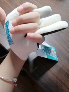 Elderly Paralyzed Incontinence Care Elastic Hand Gripper Prevents Hand Deformation Bedridden Anti-Adhesive Finger Spreader