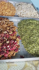 Mix 5 Loại Hạt Dinh Dưỡng Hộp 500g (Macca Óc Chó Điều Hạnh Nhân Bí) - Cho Mẹ Bầu và ăn kiêng