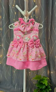 เดรสน่ารักพร้อมคาดผม