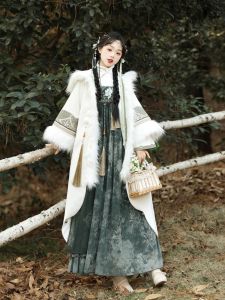 New Chinese Style Womens Long Coat with Hood And Fur Collar Winter Outerwear Hanfu Set Elegant Mysterious Misty Jiangguan Wu Mountain