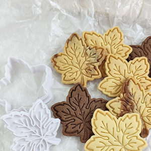 Creative Maple Leaf Cookie Cutter Pressed Mold Novel Biscuit Stamp Plastics DIY Homemade Party Dessert Pastry Baking Kitchenware